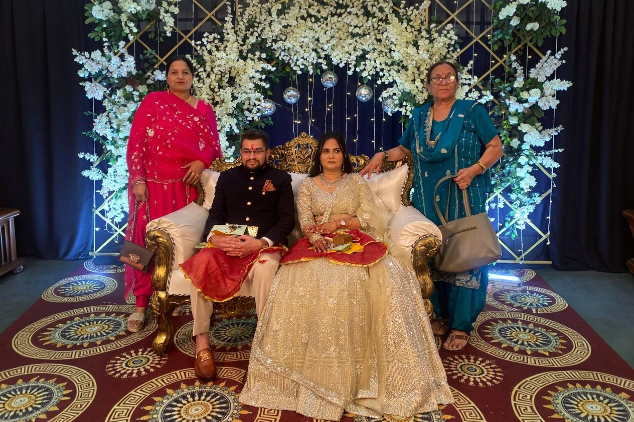 vineet-and-meenu